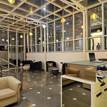 Hotel The Glass House Greater Noida Exterior foto